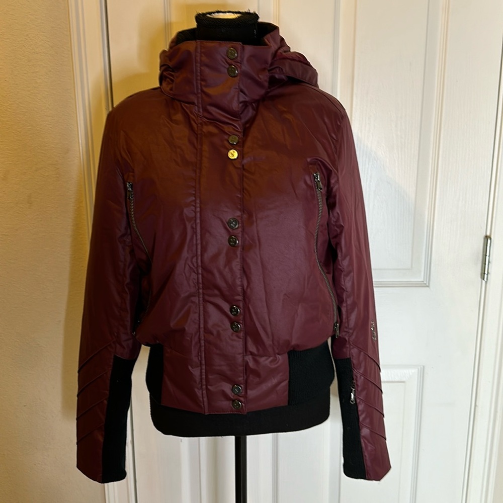 EUC Spyder puffer ski jacket size 10 missing fur from hood